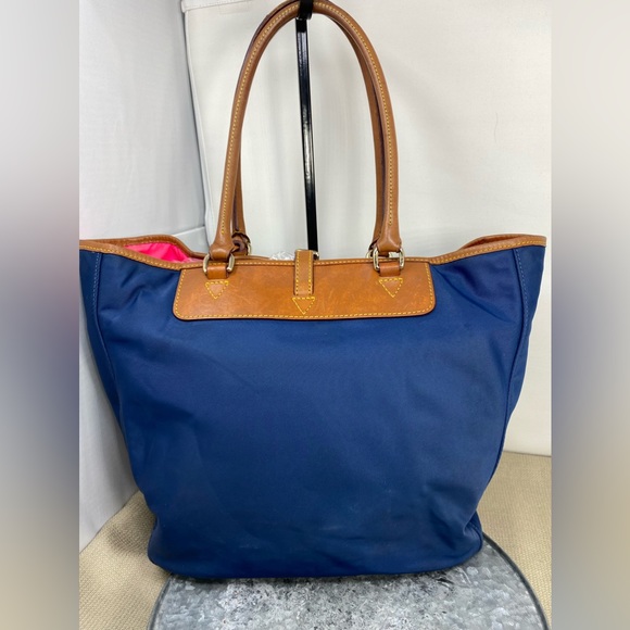 DOONEY & BOURKE NAVY NYLON BUCKLE CLOSURE SATCHEL/TOTE - Picture 2 of 16